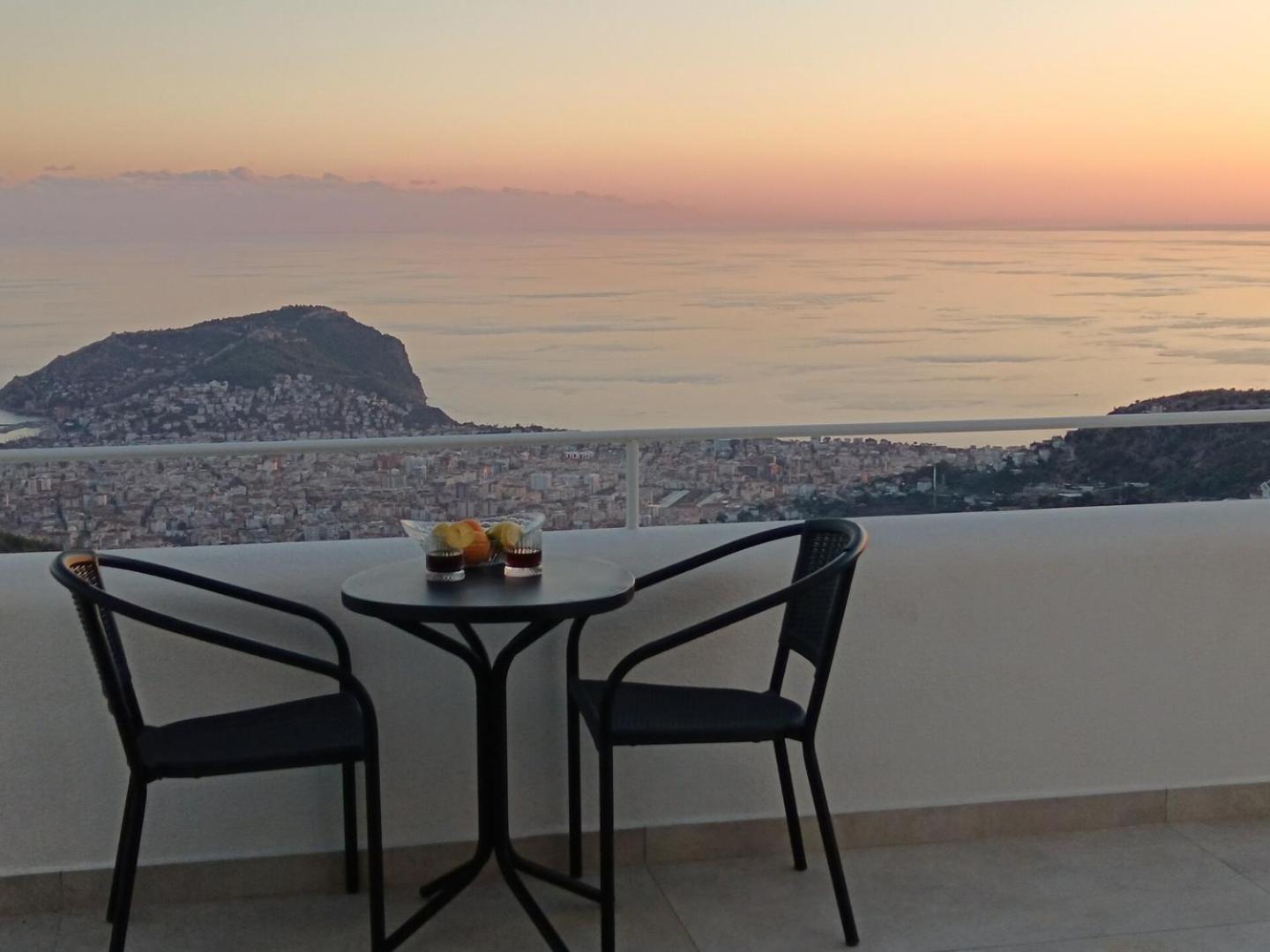 Ferienhaus Charming With A Pool Alanya